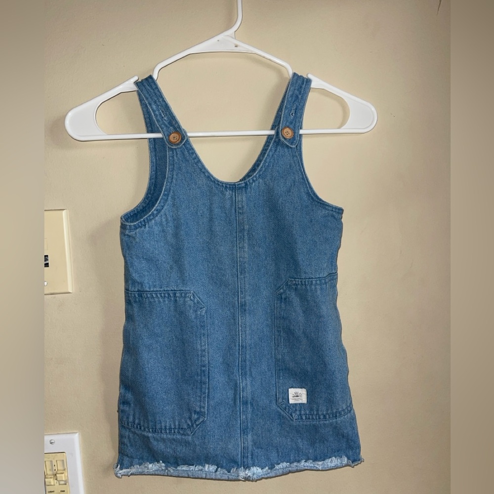VGUC Super cute girls 4t denim dress. Art class brand.